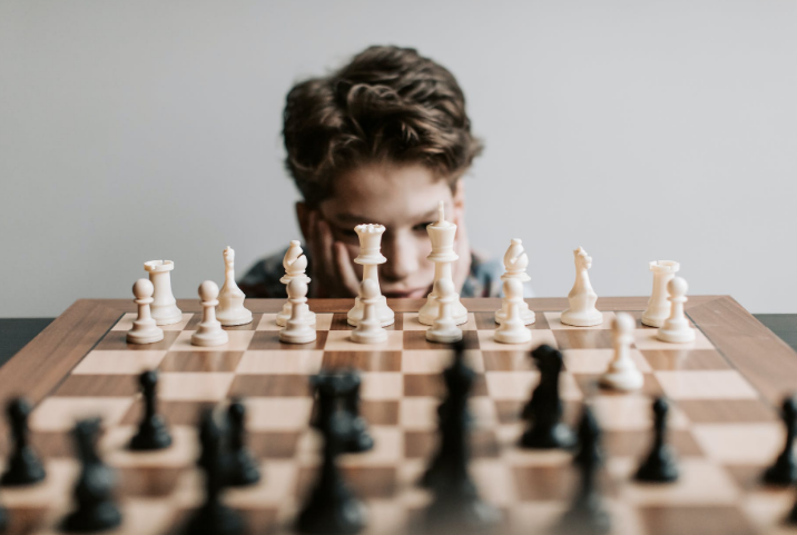 Teaching children to play chess found to decrease risk aversion